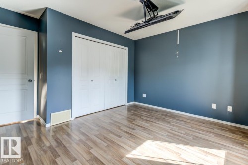 17703 90 Street Nw, Edmonton, AB - Indoor Photo Showing Other Room