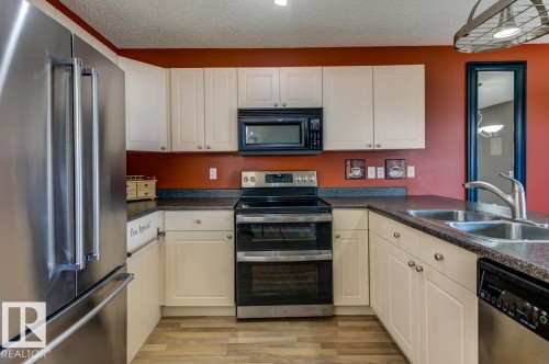 17703 90 Street Nw, Edmonton, AB - Indoor Photo Showing Kitchen With Double Sink