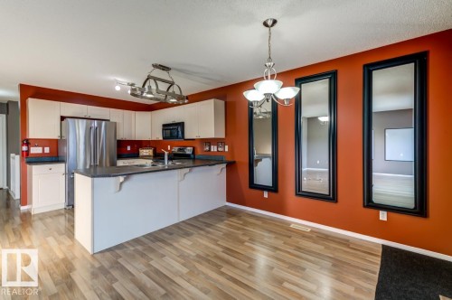 17703 90 Street Nw, Edmonton, AB - Indoor Photo Showing Kitchen