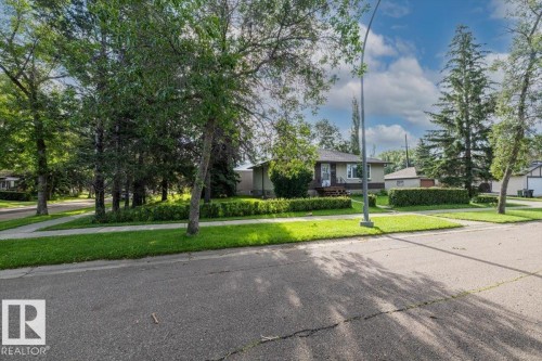 11049 145 Street Nw, Edmonton, AB - Outdoor