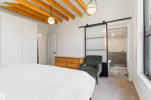 9342 74 Avenue Nw, Edmonton, AB - Indoor Photo Showing Bedroom