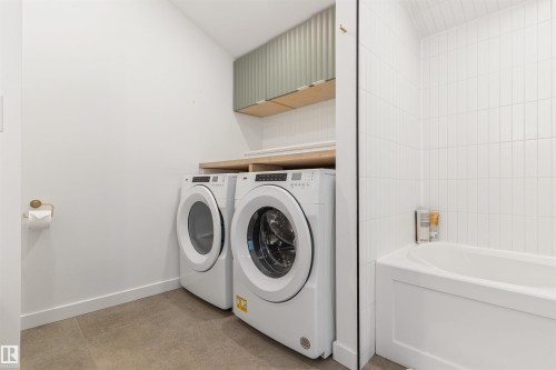 9342 74 Avenue Nw, Edmonton, AB - Indoor Photo Showing Laundry Room