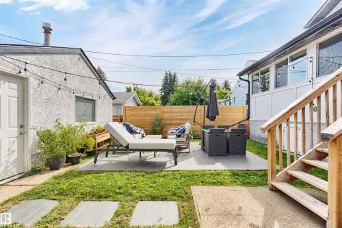 9342 74 Avenue Nw, Edmonton, AB - Outdoor