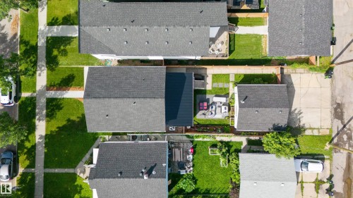 9342 74 Avenue Nw, Edmonton, AB - Outdoor