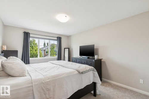 #12 18230 104A St Nw, Edmonton, AB - Indoor Photo Showing Bedroom