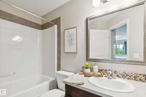 #12 18230 104A St Nw, Edmonton, AB - Indoor Photo Showing Bathroom