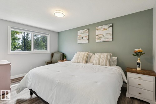 13428 117A Avenue Nw, Edmonton, AB - Indoor Photo Showing Bedroom