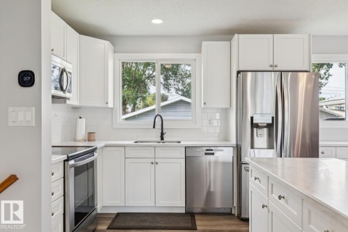 13428 117A Avenue Nw, Edmonton, AB - Indoor Photo Showing Kitchen With Double Sink With Upgraded Kitchen