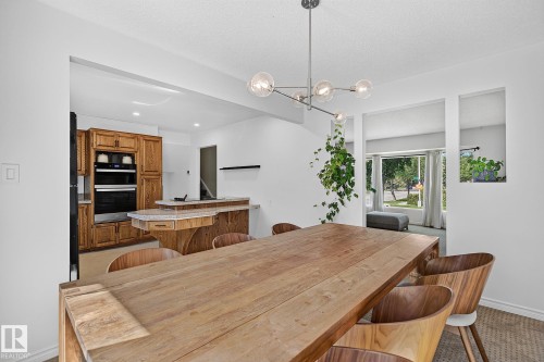 7707 156 Street Nw, Edmonton, AB - Indoor Photo Showing Dining Room