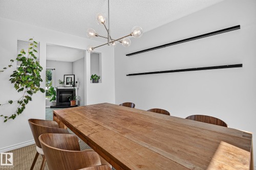 7707 156 Street Nw, Edmonton, AB - Indoor