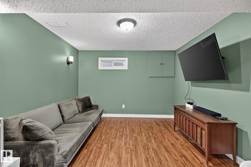 7707 156 Street Nw, Edmonton, AB - Indoor