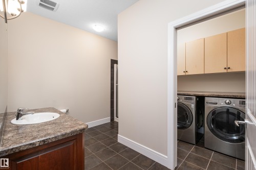65 Lakewood Boulevard, Beaumont, AB - Indoor Photo Showing Laundry Room