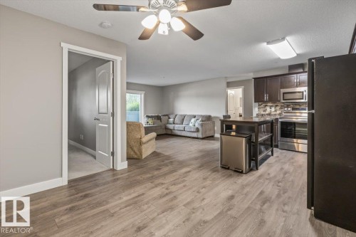 #116 9910 107 St, Morinville, AB - Indoor Photo Showing Kitchen