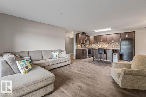 #116 9910 107 St, Morinville, AB - Indoor