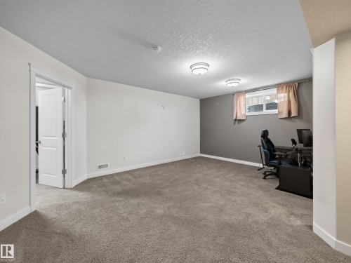 5718 42 Street, Beaumont, AB - Indoor