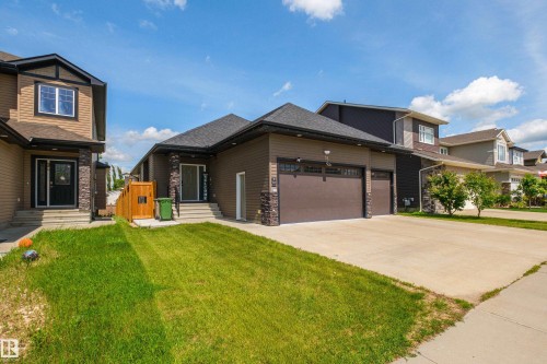 18 Lakevista Point(E), Beaumont, AB - Outdoor With Facade