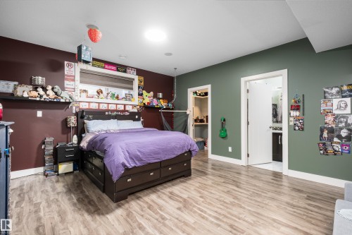 18 Lakevista Point(E), Beaumont, AB - Indoor Photo Showing Bedroom