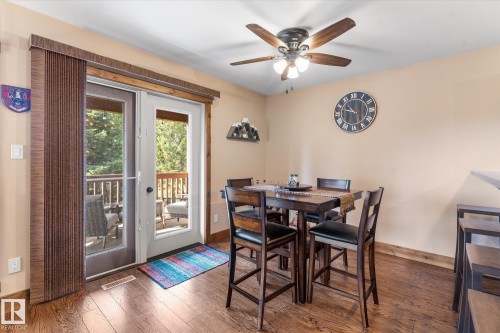 804 Graybriar Green, Stony Plain, AB - Indoor Photo Showing Dining Room