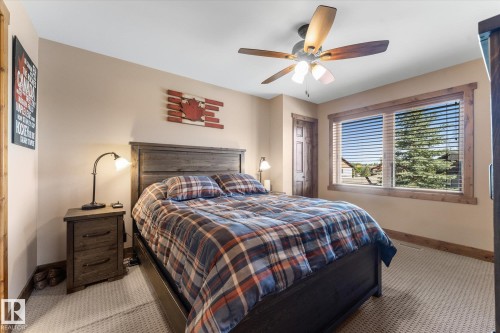 804 Graybriar Green, Stony Plain, AB - Indoor Photo Showing Bedroom