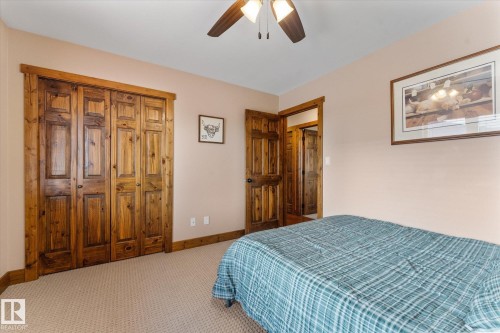 804 Graybriar Green, Stony Plain, AB - Indoor Photo Showing Bedroom