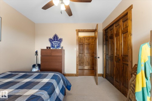 804 Graybriar Green, Stony Plain, AB - Indoor Photo Showing Bedroom