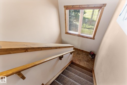 804 Graybriar Green, Stony Plain, AB - Indoor Photo Showing Other Room