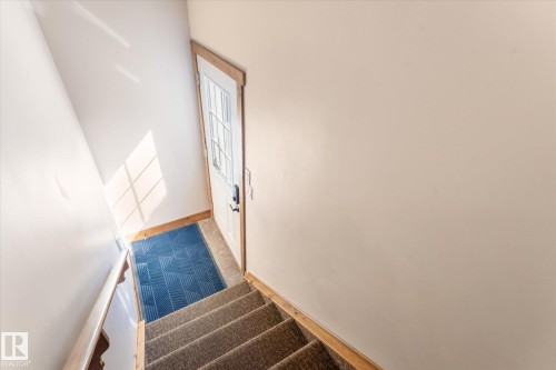 804 Graybriar Green, Stony Plain, AB - Indoor Photo Showing Other Room