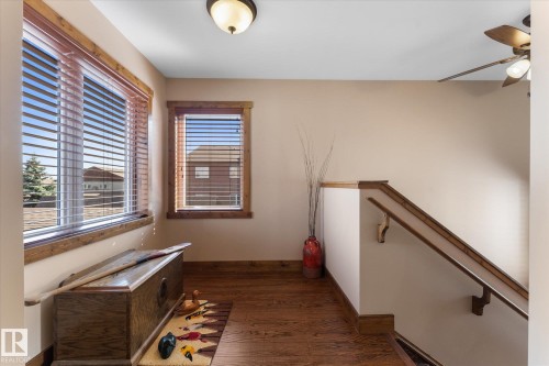 804 Graybriar Green, Stony Plain, AB - Indoor Photo Showing Other Room