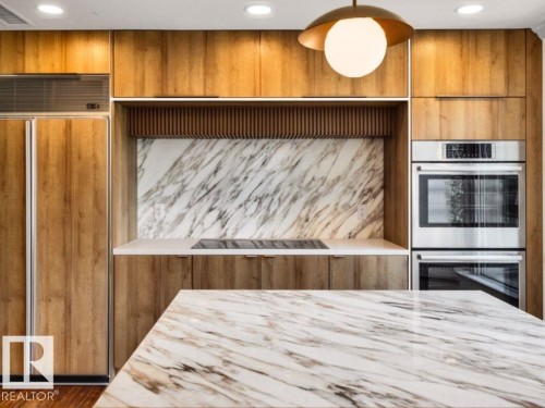 #601 11826 100 Av Nw, Edmonton, AB - Indoor