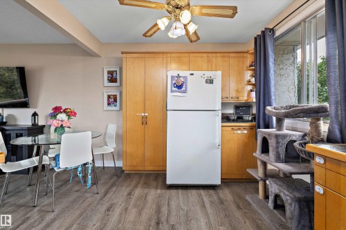 14220 58 Street Nw, Edmonton, AB - Indoor Photo Showing Dining Room