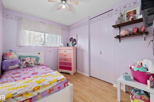 14220 58 Street Nw, Edmonton, AB - Indoor Photo Showing Bedroom