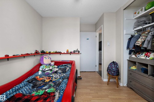 14220 58 Street Nw, Edmonton, AB - Indoor