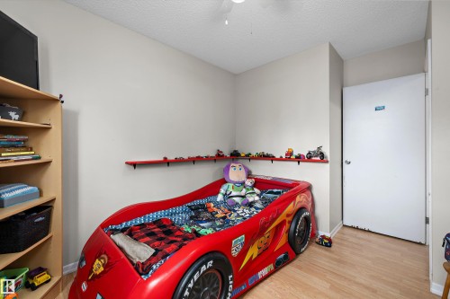 14220 58 Street Nw, Edmonton, AB - Indoor