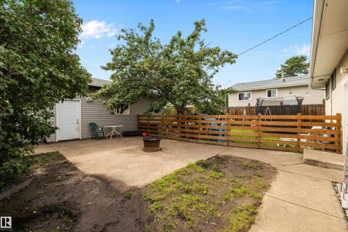 14220 58 Street Nw, Edmonton, AB - Outdoor
