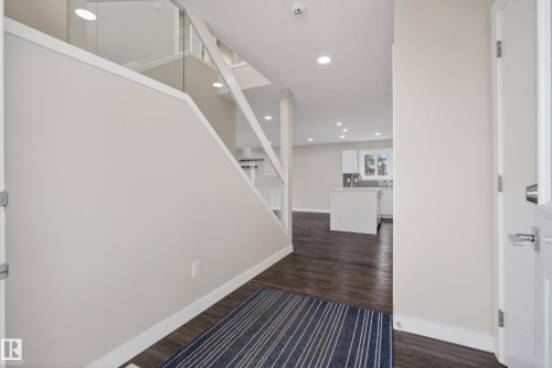 14921 90 Avenue Nw, Edmonton, AB - Indoor Photo Showing Other Room