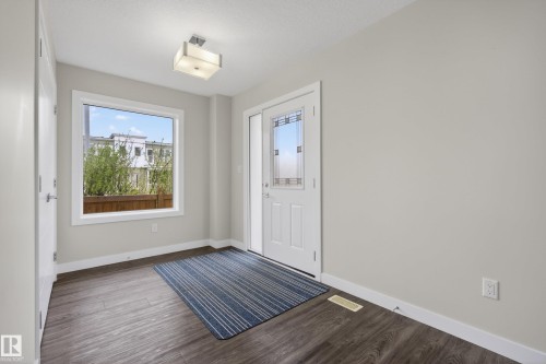 14921 90 Avenue Nw, Edmonton, AB - Indoor Photo Showing Other Room