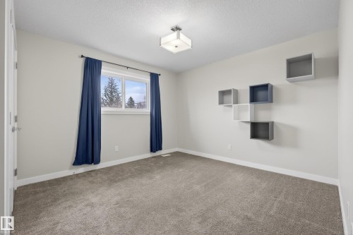 14921 90 Avenue Nw, Edmonton, AB - Indoor Photo Showing Other Room