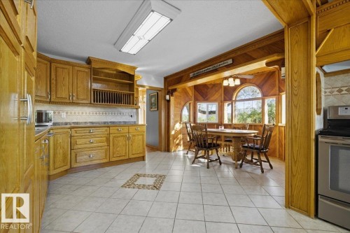 5001 42 Avenue, Wetaskiwin, AB - Indoor