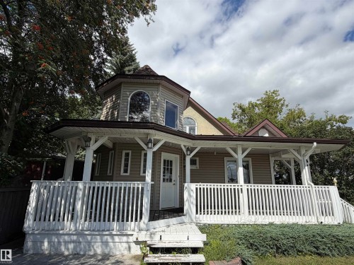 5001 42 Avenue, Wetaskiwin, AB - Outdoor With Deck Patio Veranda