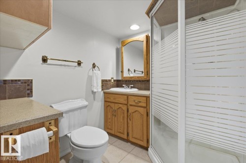 5001 42 Avenue, Wetaskiwin, AB - Indoor Photo Showing Bathroom