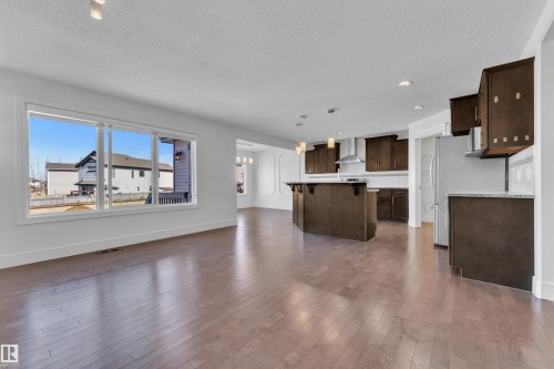 6156 11 Avenue Sw, Edmonton, AB - Indoor