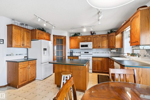 115 Aspen Ridge Crescent, Wetaskiwin, AB - Indoor Photo Showing Kitchen