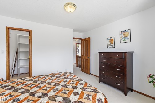 115 Aspen Ridge Crescent, Wetaskiwin, AB - Indoor Photo Showing Bedroom