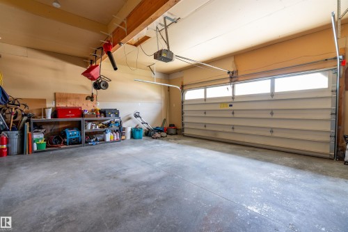 115 Aspen Ridge Crescent, Wetaskiwin, AB - Indoor Photo Showing Garage