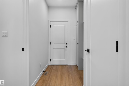 273 Paterson Link Sw, Edmonton, AB - Indoor Photo Showing Other Room
