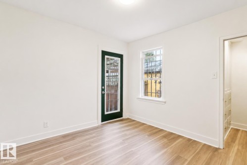 10438 133 Street Nw, Edmonton, AB - Indoor Photo Showing Other Room