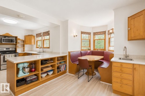 10438 133 Street Nw, Edmonton, AB - Indoor Photo Showing Other Room