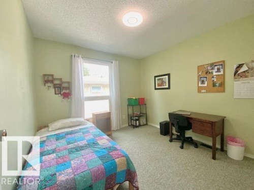 112 Centennial Drive, Wetaskiwin, AB - Indoor Photo Showing Bedroom