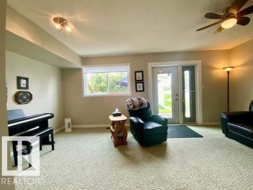 112 Centennial Drive, Wetaskiwin, AB - Indoor