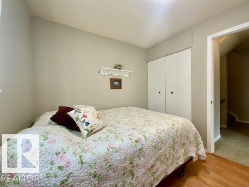 112 Centennial Drive, Wetaskiwin, AB - Indoor Photo Showing Bedroom